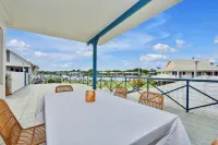 Cullen Bay Villa
