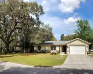Custom home great local, boat parking,  near dock, food, scalloping,  Manatee.