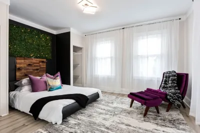The Downtown Hive:  Sophisticated stay steps from Main St Bethlehem! Hotels near The Lehigh Store