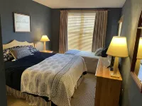 Perfect location! Walking distance to Stratton Village and Stratton Mountain! Hotels near Green Mountain National Forest