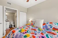 Beach Front Condo, Beautiful Sunsets!
