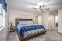 Spacious 3-bedroom home Thackerville Hotels in Love County