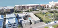 Unit #216 Minutes to the beach! So cute & spacious w/ peek a boo view of Gulf! Hotels in North Redington Beach