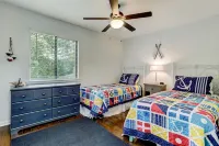 Short walk to the beach- 2BR, 2BA “Tranquility on Amelia"
