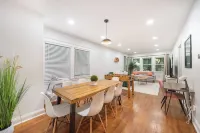 Spacious 5-bedroom house with movie room, game room and more!