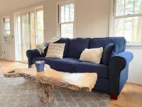 Renovated cabin / beach access / 1+ acre of woods