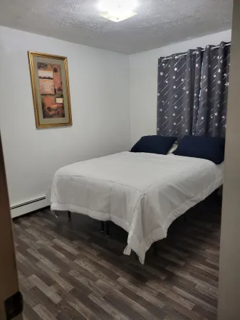 Hidden Gem Midtown Suite With Self Check-in Отели рядом с достопримечательностью «Заказник Френдс оф Кримерс Филд эт Кримерс Филд Мигратори Уотерфоул»