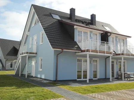 Apartment GLÜCKSSTEIN - 200 m to the Beach - Family Friendly Отели в г. Бёргеренде-Ретвиш