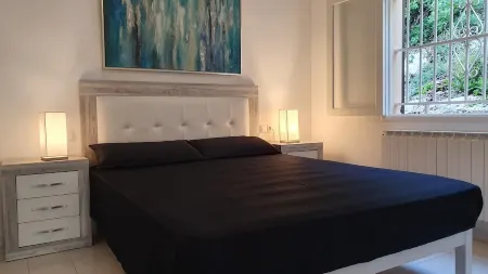 ROMANTICA VORAMAR Отели рядом с достопримечательностью «Porto Cristo Beach»