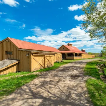 Dancing Horse Farm in Windham: Spectacular 9 Bedroom Home, 30 Acres, Ski Lodge
