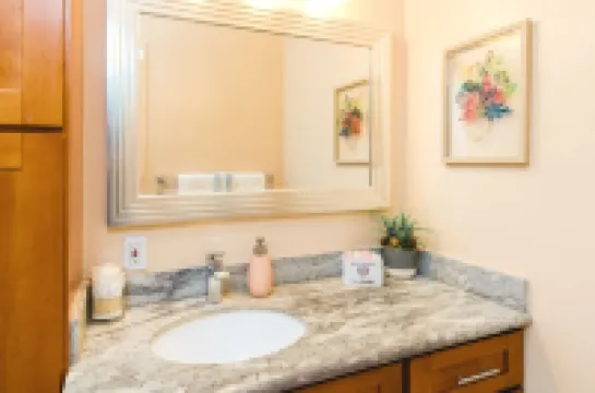 Private Modern 1BR/1BA Tropical Kihei Maui Cottage by the Beach