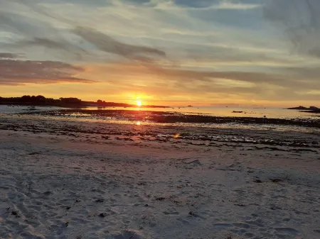 Villa le Nid Des Dunes & Spa-1 Front de Mer Отели в г. Сантек