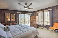 Modern & Rustic Lake Home in Poconos