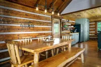 Cliffside Family Retreat w/ View Hotels in Wolfe County