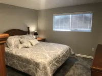 Centrally located to southern Utah and northern Arizona parks and trails.