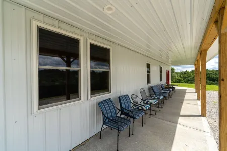 Comfort & Rest @Riley Farms, ❤ of the Bluegrass- 12 mins from Ark, w/Hot Tub Отели в г. Грант