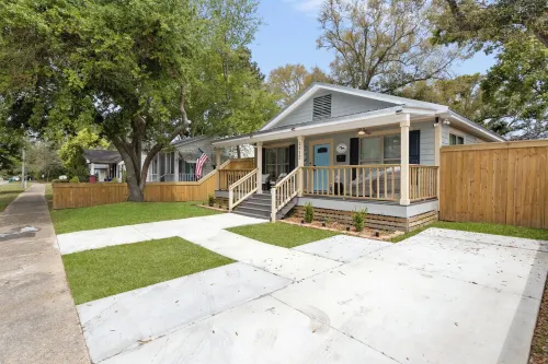 NEW Gulfport Home - w/Pool, Near beach-casino-waterpark-lynnmeadows