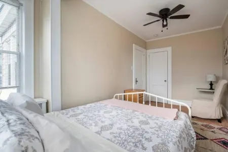 Large 3 BDR 10 mins to EWR Airport Bus to NYC Отели рядом с достопримечательностью «Short Hills Plaza»