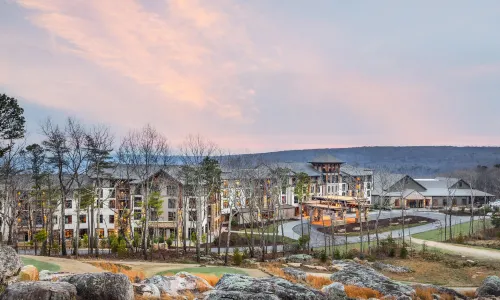 Cloudland at McLemore Resort Lookout Mountain, Curio by Hilton