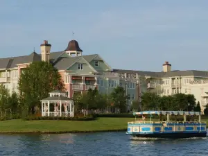 Disney's Saratoga Springs Resort & Spa