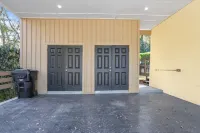 Large house near the University of Florida