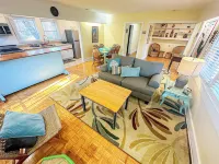 Central Location  Beach Access BBQ  Patio Cottage - 4-Star