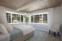 7 Bedrooms In The Village!  Beautifully Furnished