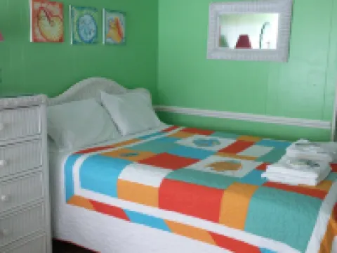 Studio Condo  at Atlantic Beach waiting for you to come and play :)