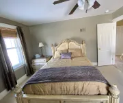 Hot Tub and Private Pool, 7 Bedroom, 4 Bathroom Home. Sleeps 16 comfortably.