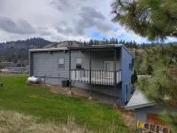 Welcome to Lenore Lodge, located along the wild & scenic Clearwater River.