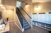 Spacious 8-bedroom house with a private heated pool, spa, pickleball and more!