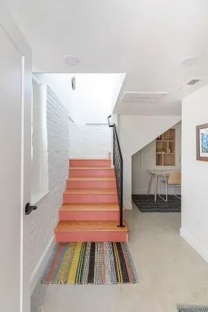 Warm Luxury in walkable downtown Durham (2.5 mi. from Five Pts. Plaza) Отели рядом с достопримечательностью «Университет Дьюк»