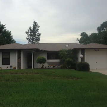 Comfy House Near River And Beach