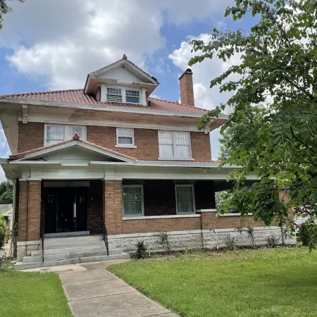 Lg Historic.  2 bulk MSU. Hammond.  OTC.  Downtown close