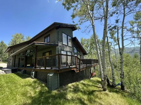 Incredible Views at the Steamboat Tree Haus