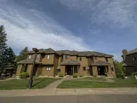 Ski-in/Ski-Out townhome, family-friendly, ideally located to resort amenities