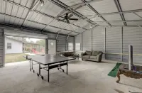 OU-Walk to Main St- Big Deck- Patio -Fire Pit -Man Cave