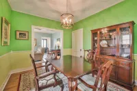 BEE in BRENHAM Holiday Cottage - Premium location walking distance to downtown