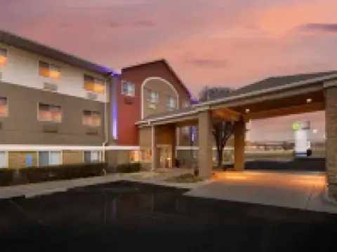 Holiday Inn Express & Suites CANYON by IHG Hoteles en Canyon