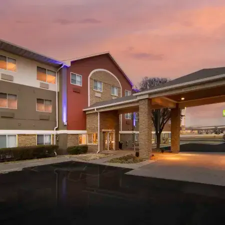 Holiday Inn Express & Suites CANYON by IHG