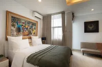 Dago Suite Luxury 3Br + 1 Apartment