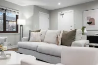 Breathtaking 2BR Near Lake Michigan in Evanston