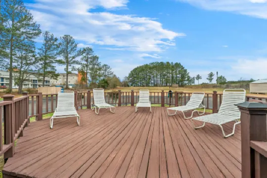 Rodeway Inn & Suites