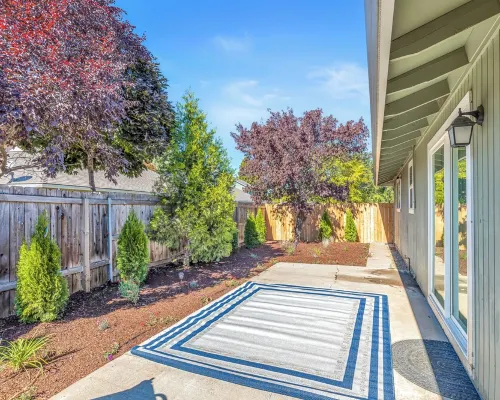 Beautiful & Comfortable Home in Central Point Hotels in Central Point