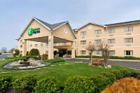 Holiday Inn Express Louisville Northeast Hotels in La Grange