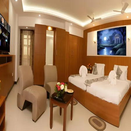 The Acacia Hotel