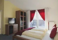 Haus Hillebrand Hotels in Remagen