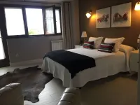 Rural apartment El Hospital de Villahormes for 2 people Hotels in Naves