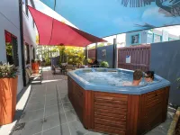 Central Studio Accommodation Hotels in Gladstone Central
