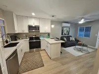 NEW, near trolley. charming 1-bedroom home in Fletcher hills, La Mesa.